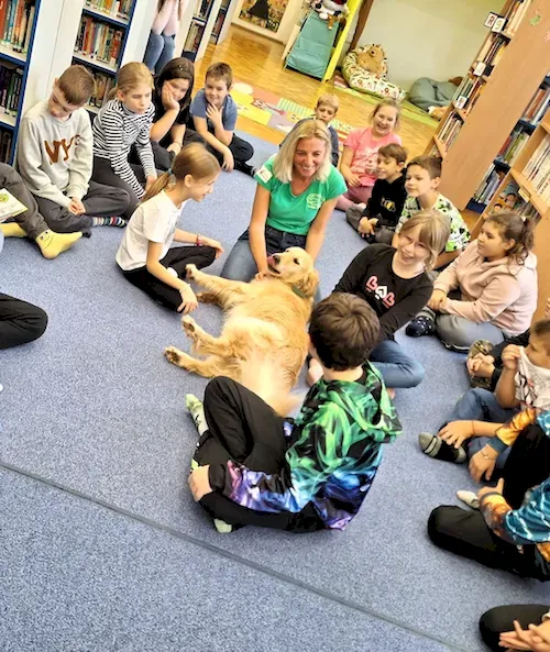 „Olvassunk Bonnie kutyának!”