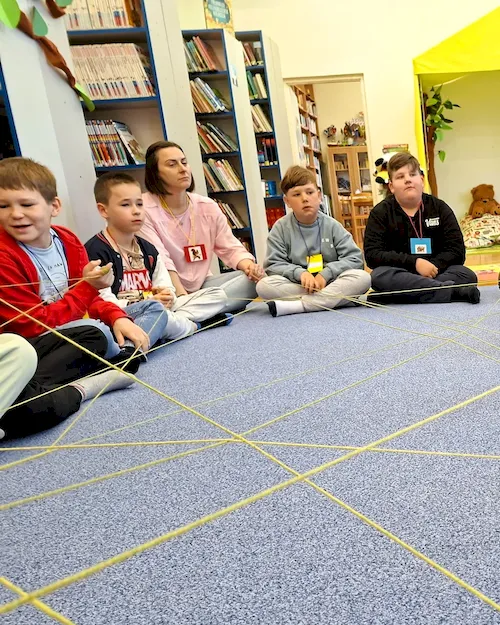 Láthatatlan szálak